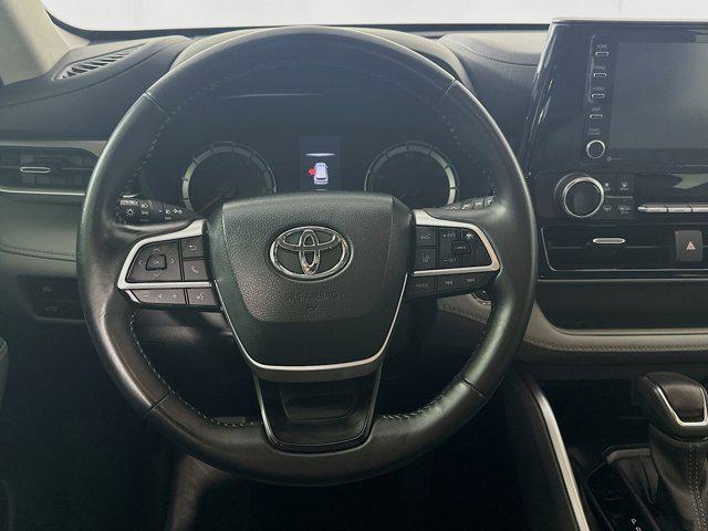 used 2022 Toyota Highlander car, priced at $28,489