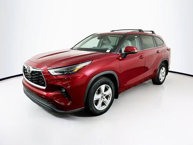 used 2023 Toyota Highlander car, priced at $30,789