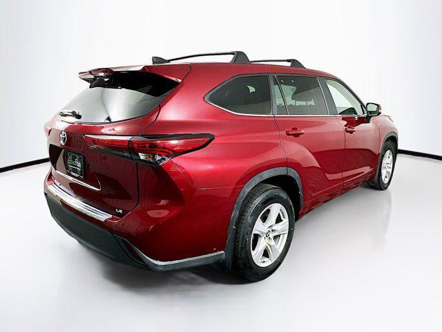 used 2023 Toyota Highlander car, priced at $30,789