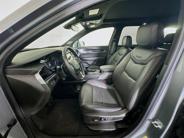 used 2025 Cadillac XT6 car, priced at $37,997