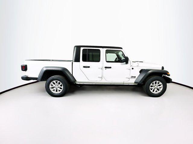 used 2023 Jeep Gladiator car, priced at $27,797