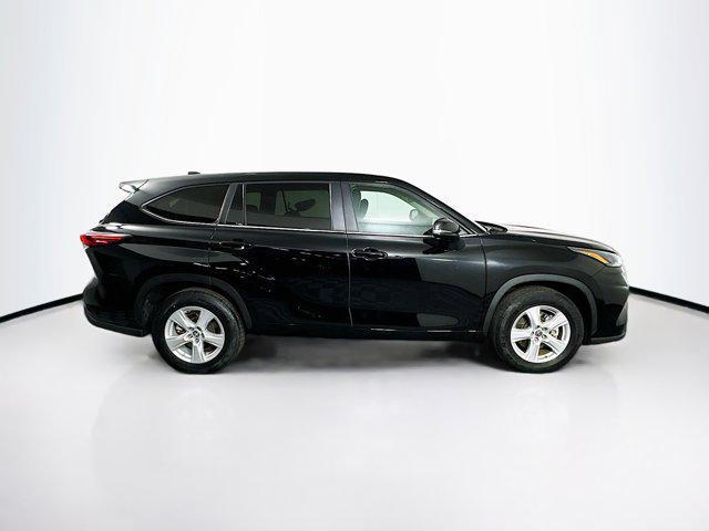 used 2023 Toyota Highlander car, priced at $31,889