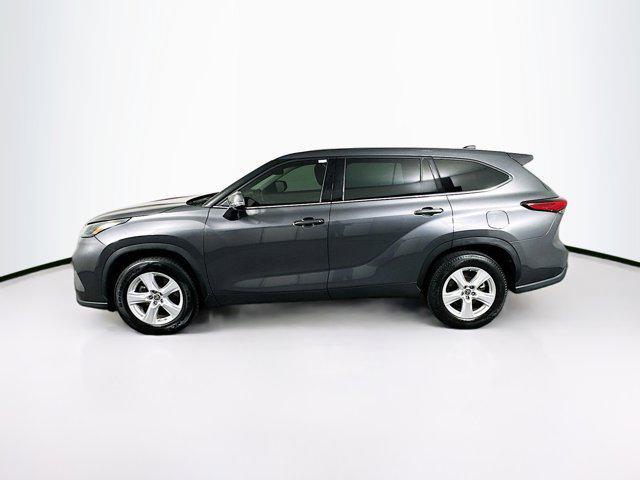 used 2022 Toyota Highlander car, priced at $27,109