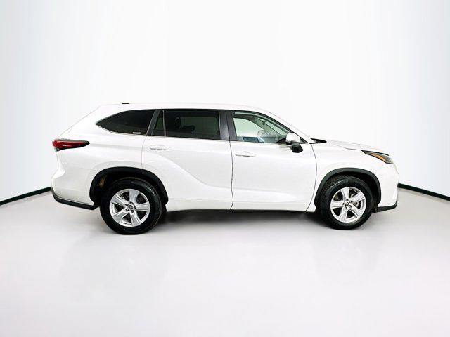 used 2023 Toyota Highlander car, priced at $29,389