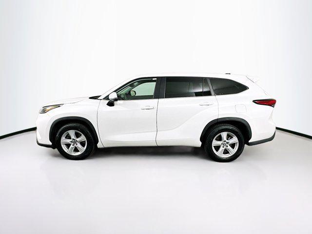 used 2023 Toyota Highlander car, priced at $29,389