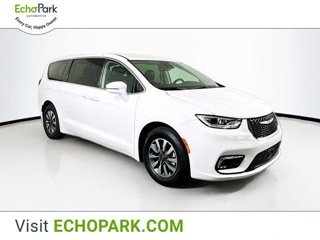 used 2022 Chrysler Pacifica Hybrid car, priced at $24,989