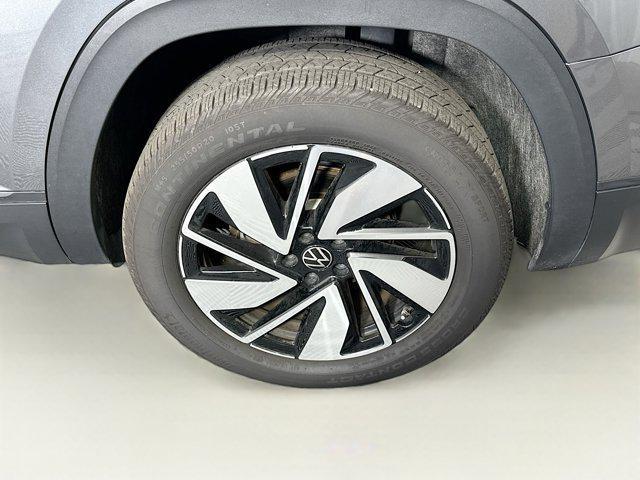 used 2024 Volkswagen Atlas car, priced at $32,697