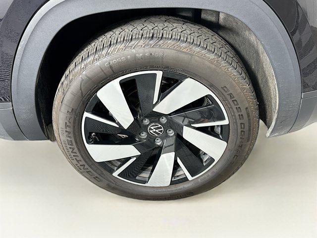 used 2024 Volkswagen Atlas Cross Sport car, priced at $30,997