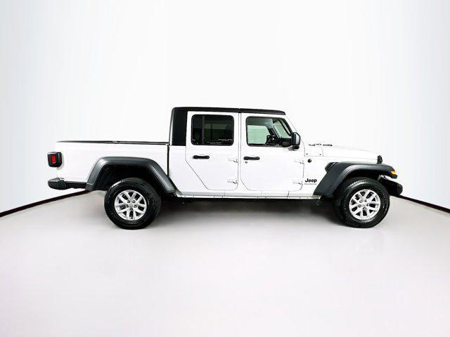 used 2023 Jeep Gladiator car, priced at $32,189