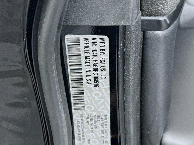 used 2024 Jeep Grand Cherokee car, priced at $29,487