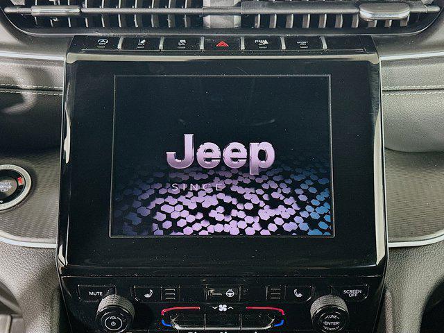 used 2024 Jeep Grand Cherokee car, priced at $29,487