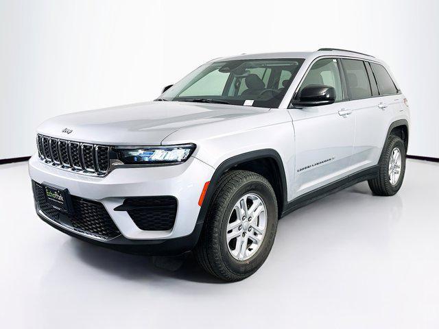 used 2024 Jeep Grand Cherokee car, priced at $27,297