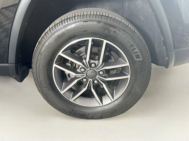 used 2022 Jeep Grand Cherokee car, priced at $26,997