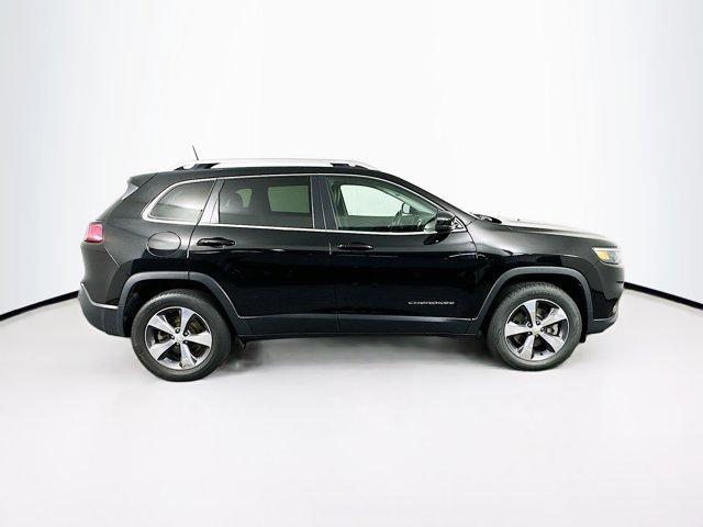 used 2020 Jeep Cherokee car, priced at $23,109