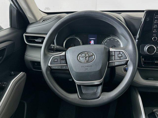 used 2022 Toyota Highlander car, priced at $28,289