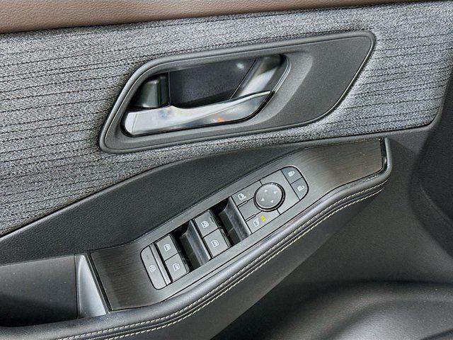 used 2023 Nissan Rogue car, priced at $22,296