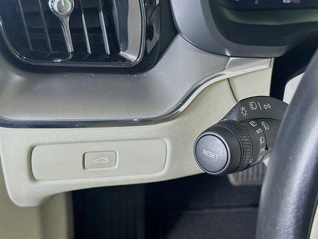 used 2024 Volvo XC60 car, priced at $29,987