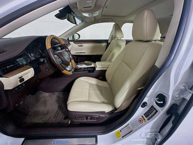 used 2017 Lexus ES 300h car, priced at $22,997