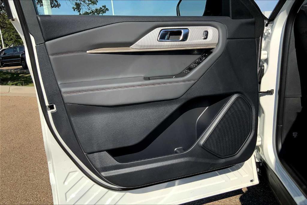new 2025 Ford Explorer car, priced at $40,390