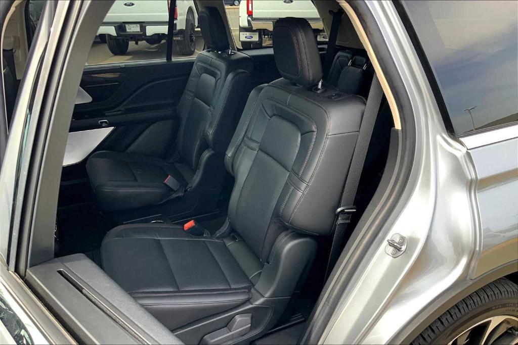 used 2022 Lincoln Aviator car, priced at $44,781