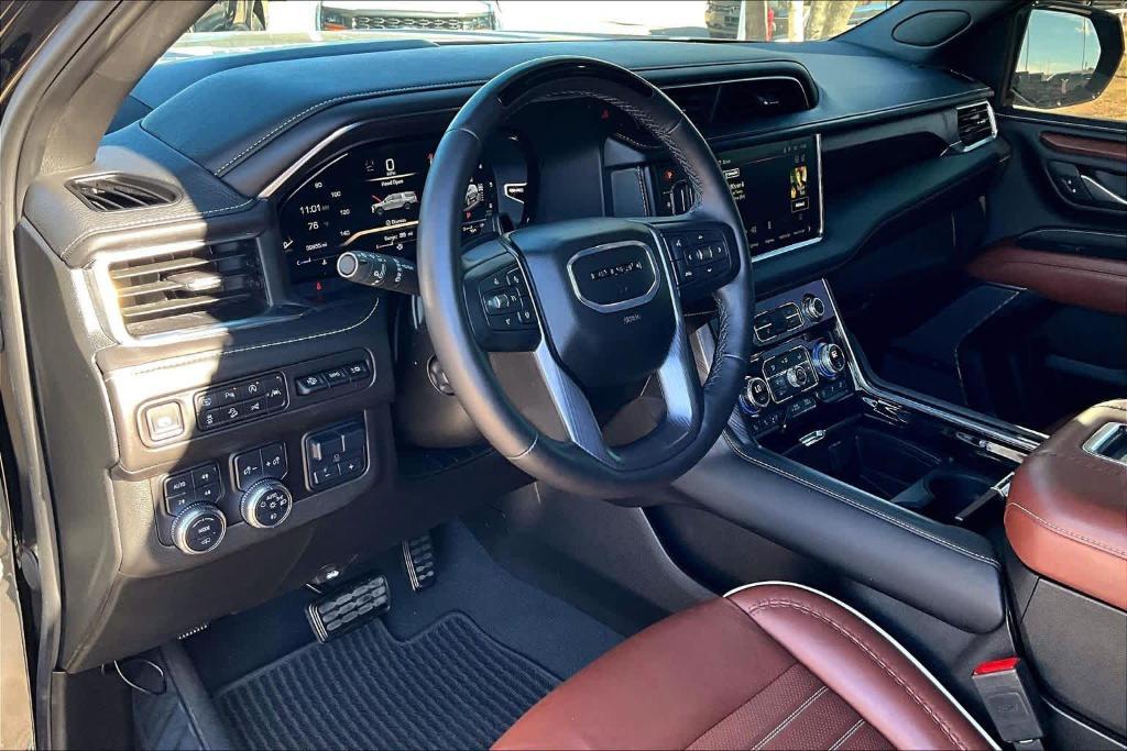 used 2024 GMC Yukon car, priced at $82,072