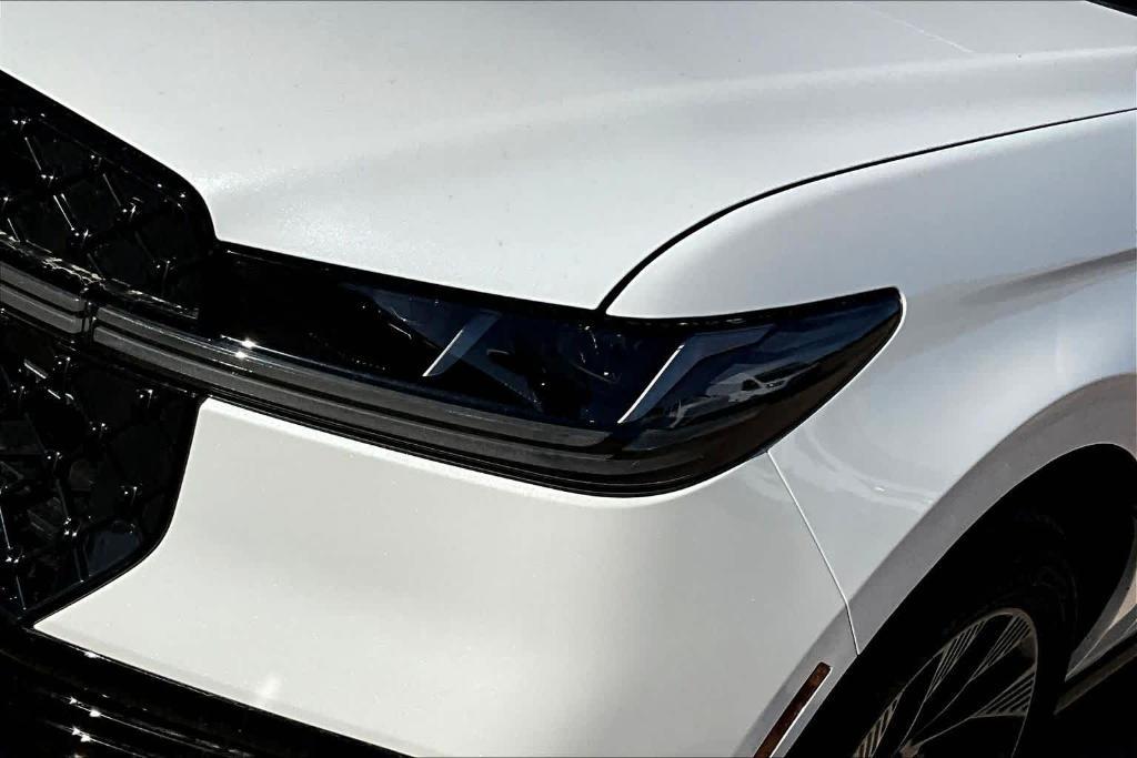 new 2025 Lincoln Navigator L car, priced at $107,765