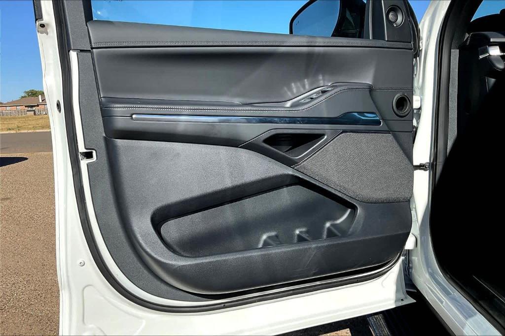 new 2025 Lincoln Navigator L car, priced at $107,765