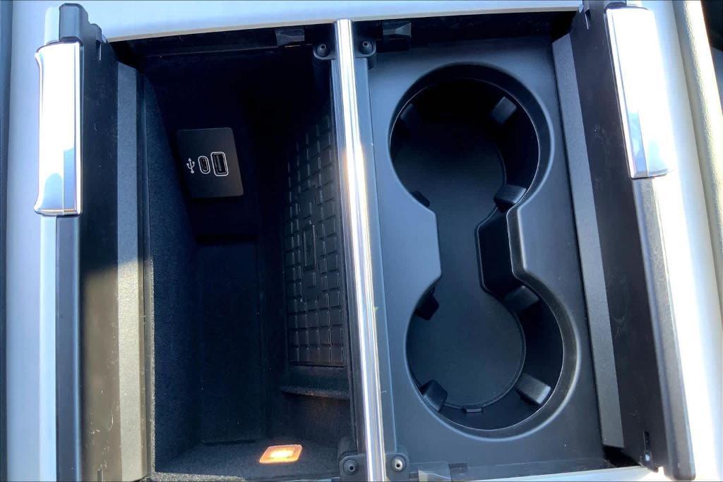 new 2025 Lincoln Navigator car, priced at $104,025