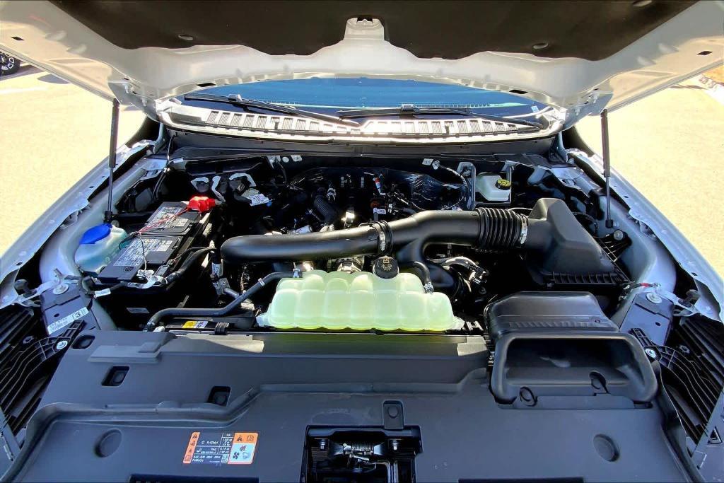 new 2025 Lincoln Navigator car, priced at $104,025