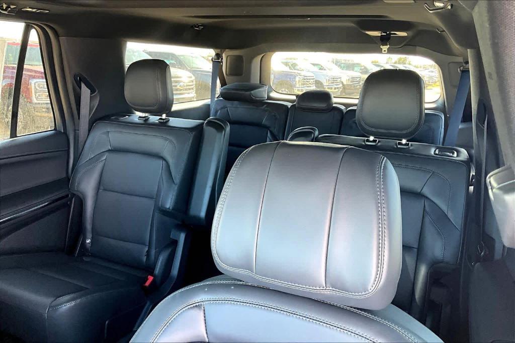 new 2025 Lincoln Navigator L car, priced at $107,765