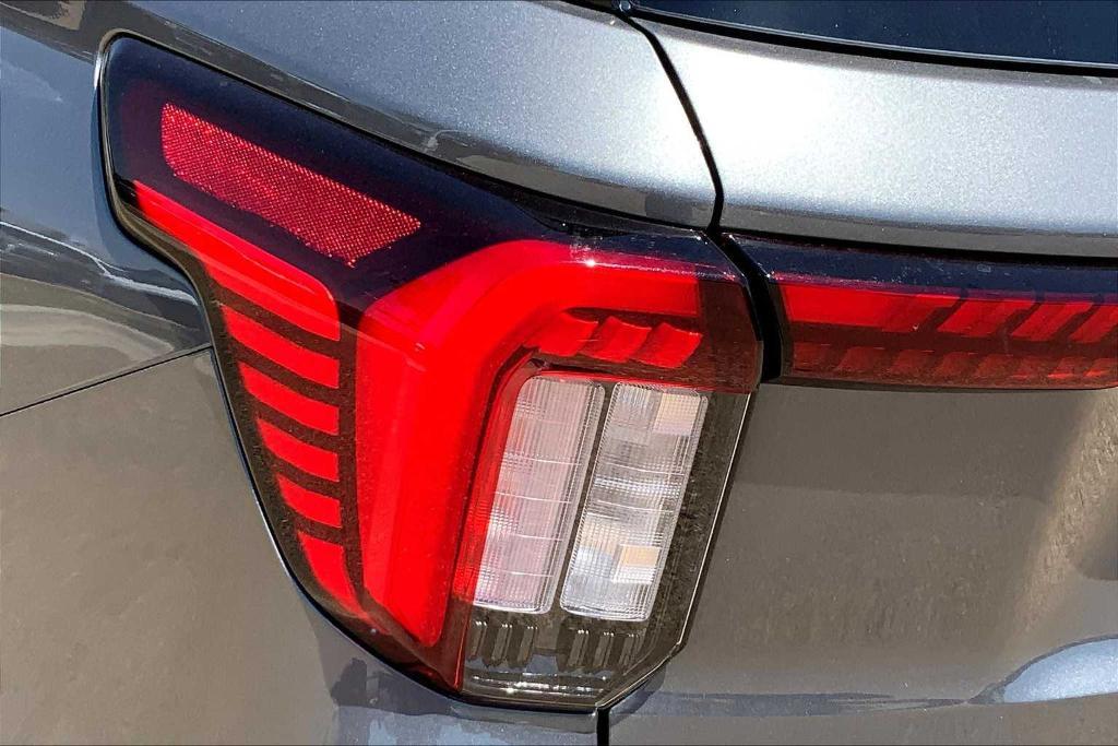 new 2025 Ford Explorer car, priced at $43,510