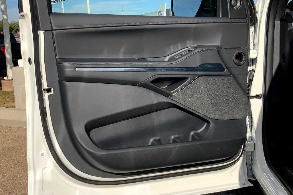 new 2025 Lincoln Navigator L car, priced at $110,115