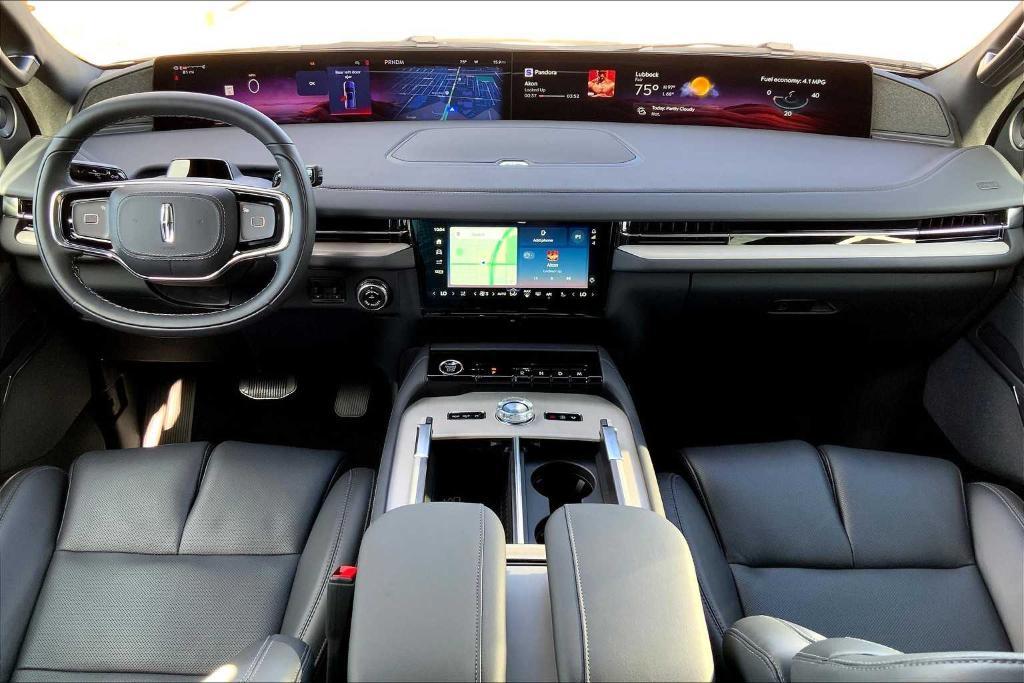 new 2025 Lincoln Navigator L car, priced at $110,115