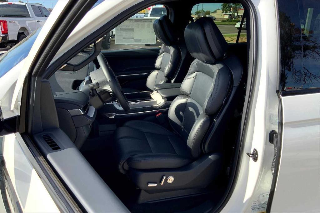 new 2025 Lincoln Navigator L car, priced at $110,115