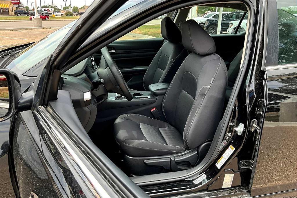 used 2022 Nissan Altima car, priced at $17,025
