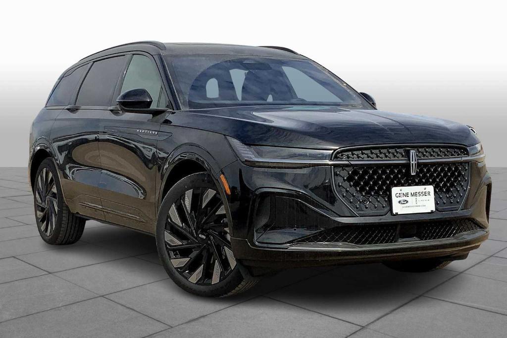 new 2025 Lincoln Nautilus car, priced at $68,660