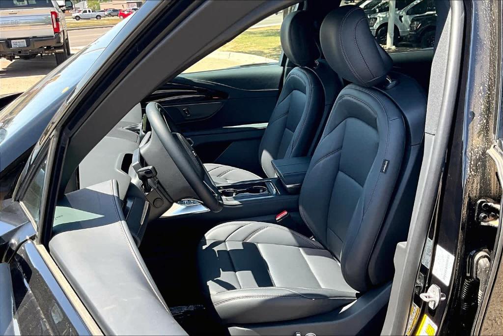 new 2025 Lincoln Nautilus car, priced at $53,985