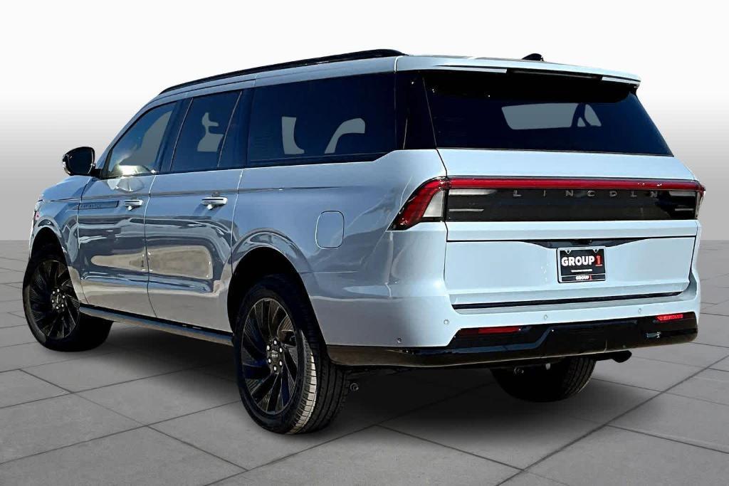 new 2025 Lincoln Navigator L car, priced at $107,015