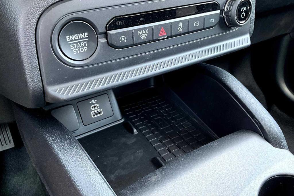 new 2025 Ford Bronco Sport car, priced at $30,985