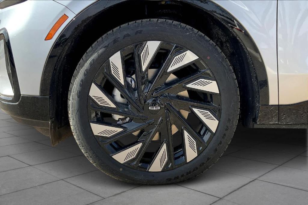 new 2025 Lincoln Nautilus car, priced at $63,205