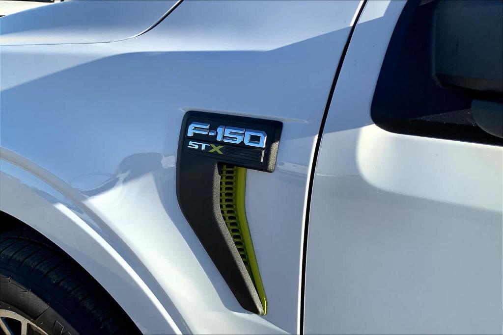 new 2024 Ford F-150 car, priced at $42,090