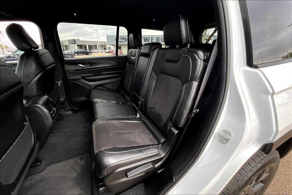 used 2024 Jeep Grand Cherokee L car, priced at $33,332