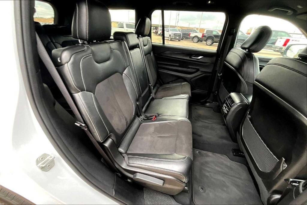 used 2024 Jeep Grand Cherokee L car, priced at $33,332