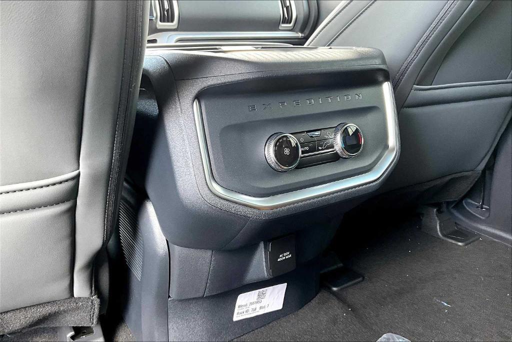 new 2025 Ford Expedition Max car, priced at $73,340