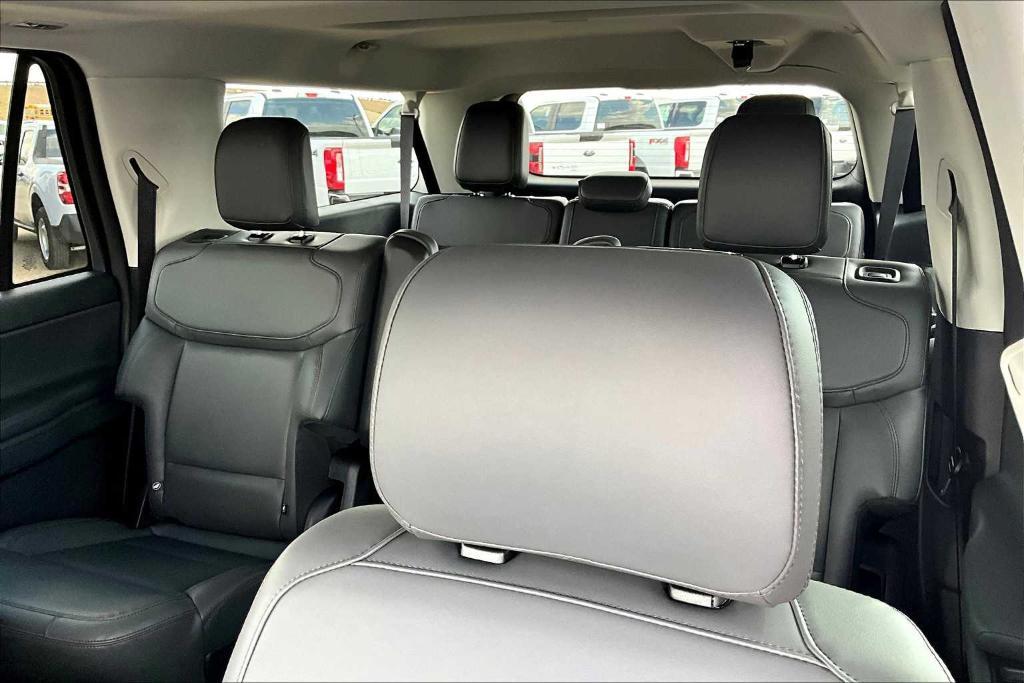 new 2025 Ford Expedition Max car, priced at $73,340