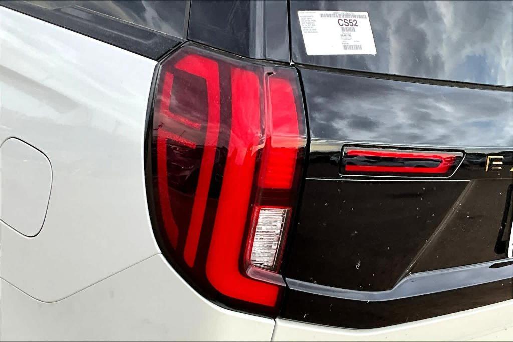 new 2025 Ford Expedition car, priced at $84,940