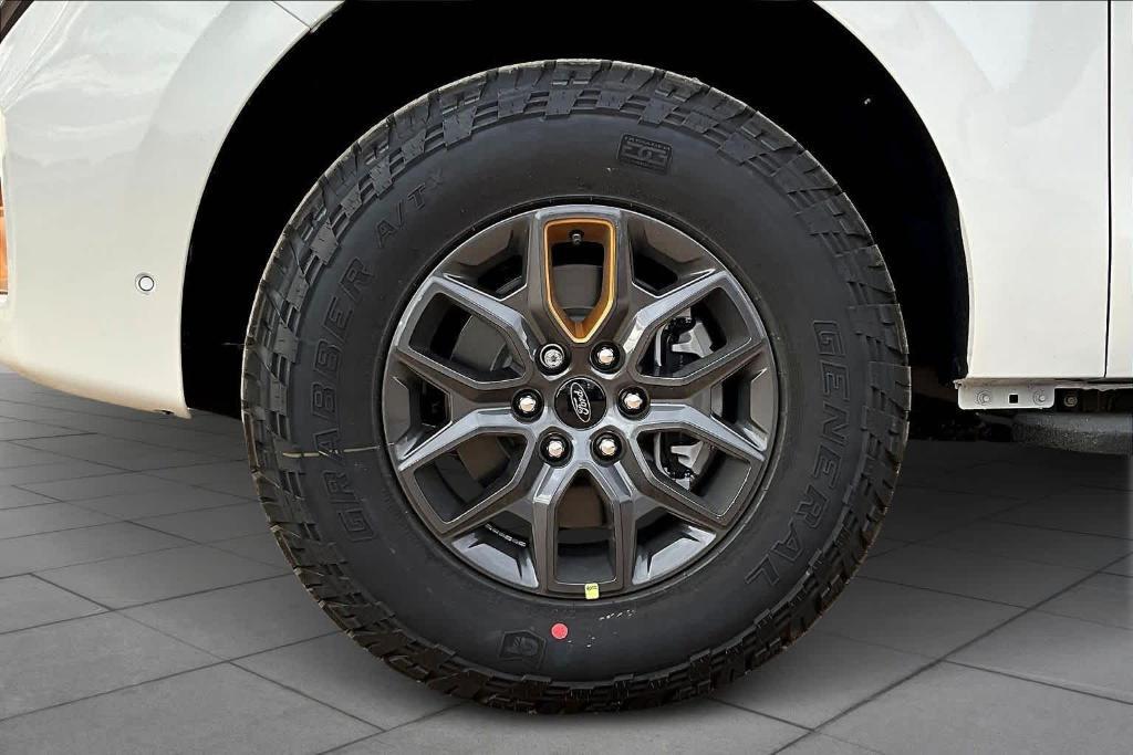 new 2025 Ford Expedition car, priced at $84,940