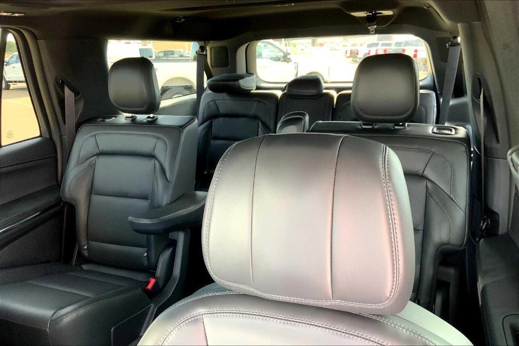 new 2025 Lincoln Navigator L car, priced at $106,615