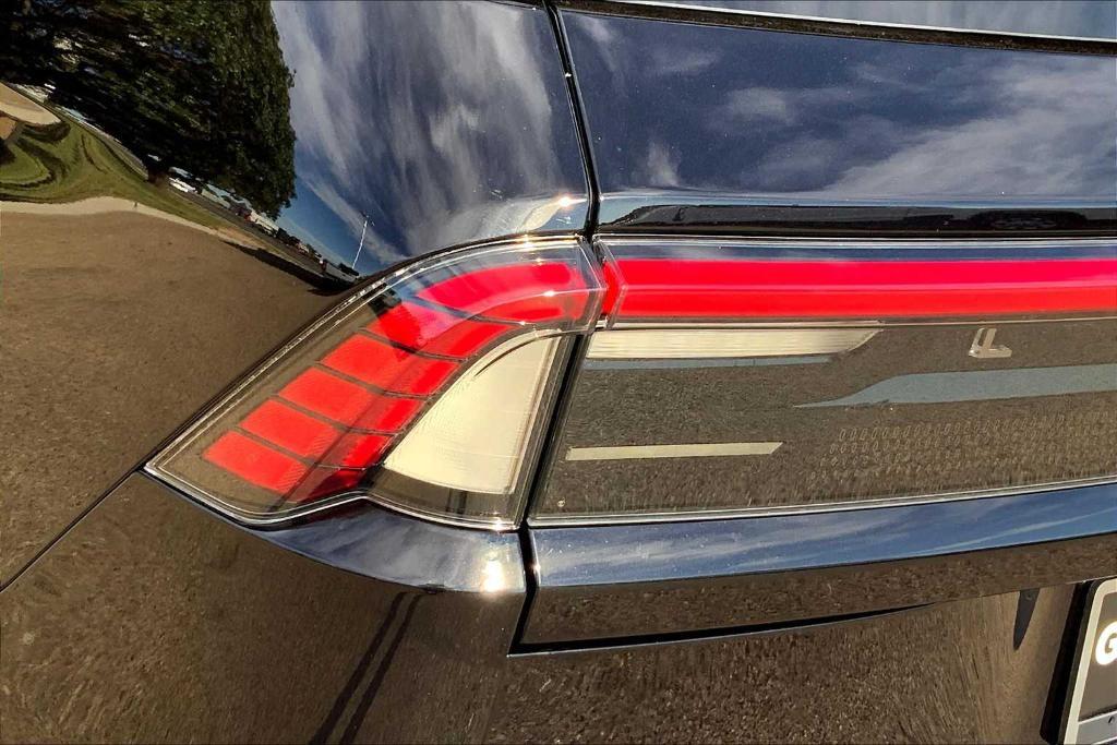 new 2025 Lincoln Navigator L car, priced at $106,615