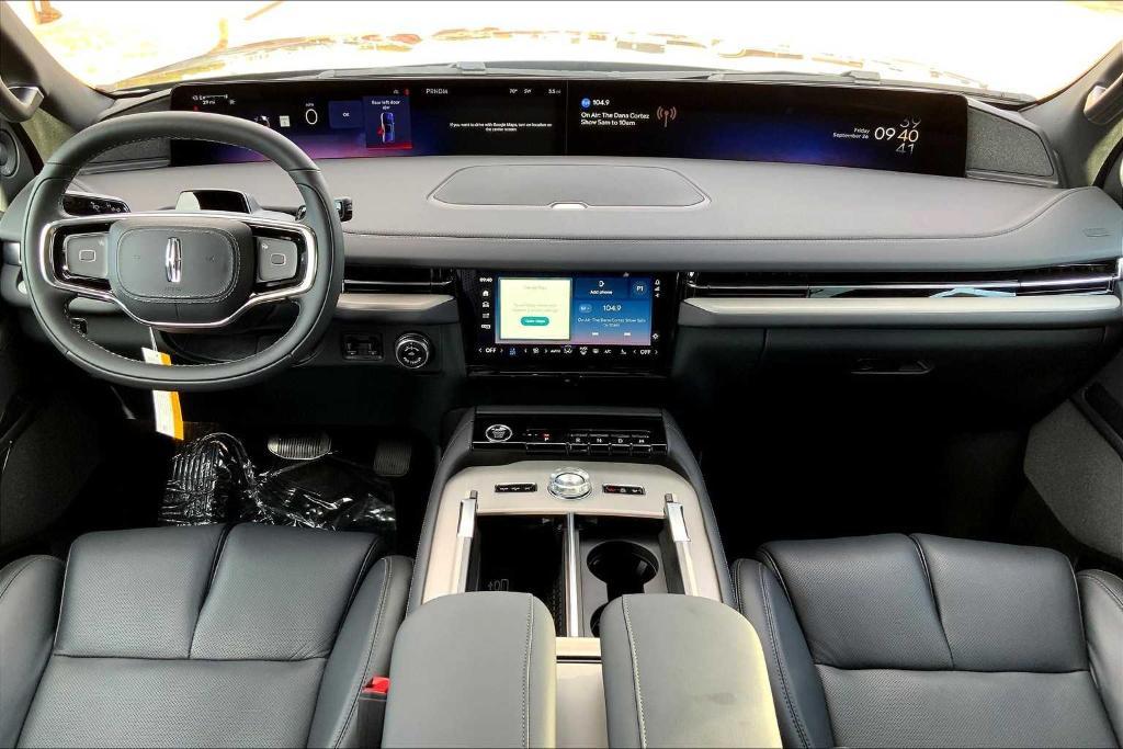 new 2025 Lincoln Navigator L car, priced at $106,615